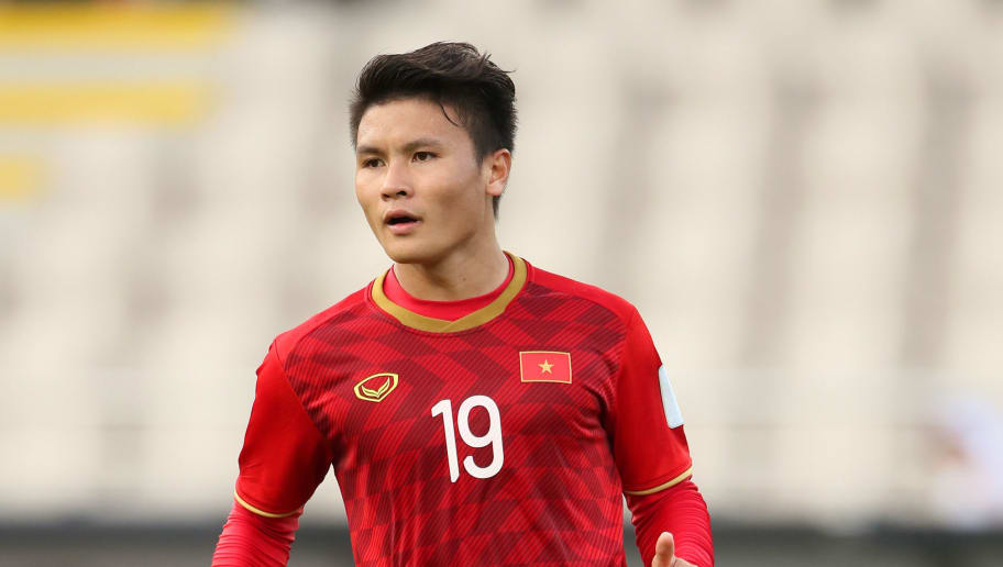 Nguyễn Quang Hải nhận lương bóng đá 40 triệu/tháng