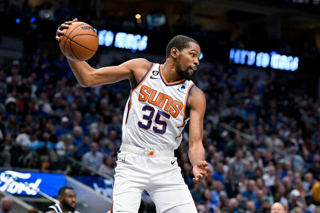 Durant - Một trong những cầu thủ bóng rổ xuất sắc trên thế giới